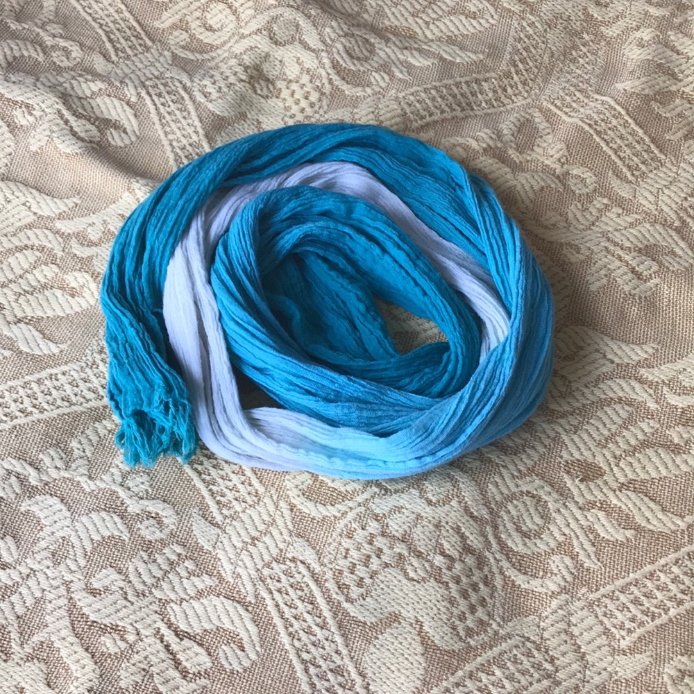 Women’s scarf